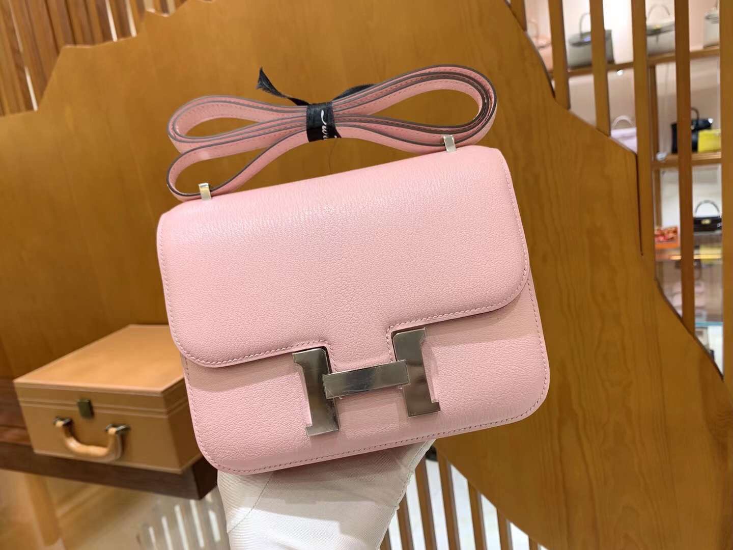 img_2040 Constance 19 Chèvre Mysore - Image 1