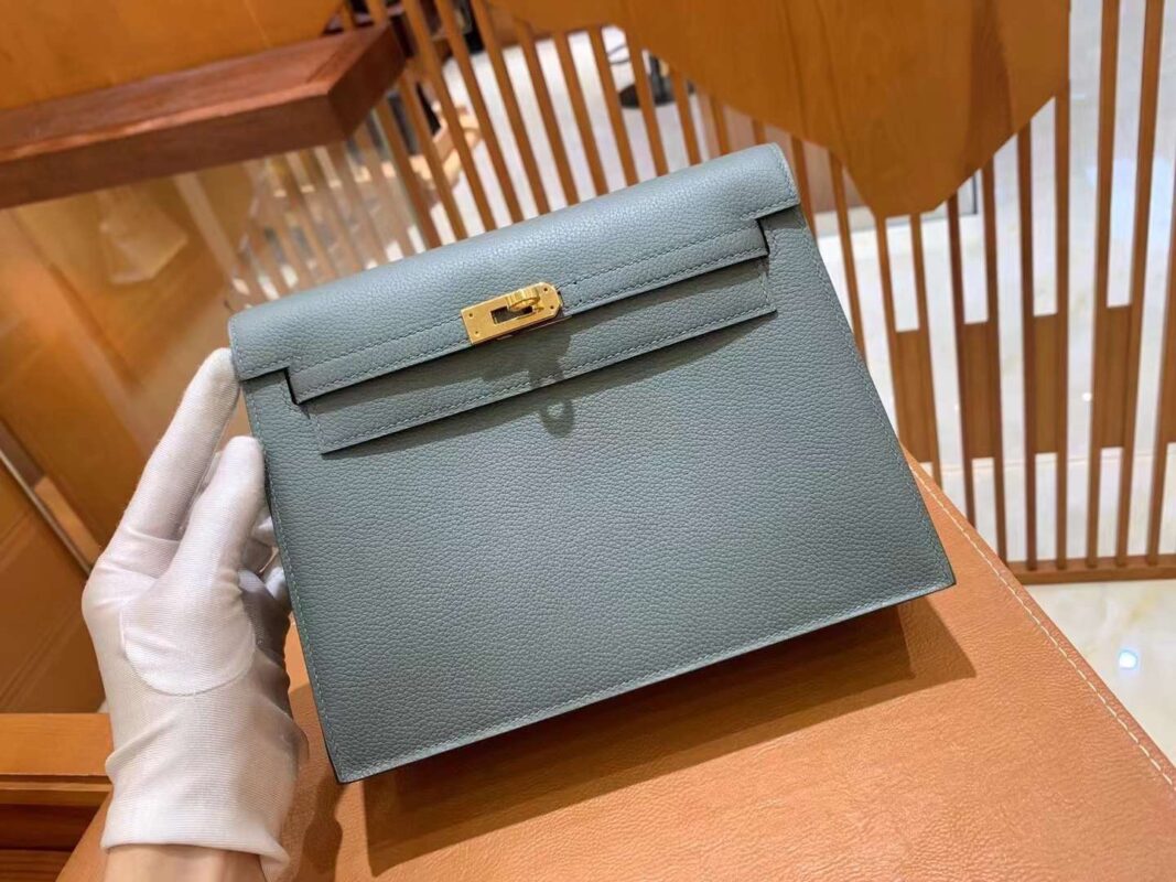 Kelly Danse 22 Almond Green