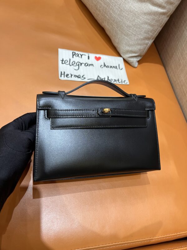 Kelly Pochette in Black Box