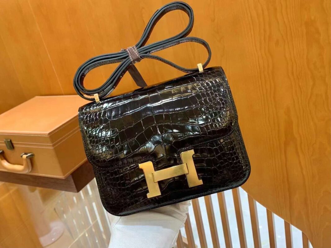 Constance 18 in Black Shiny Crocodile