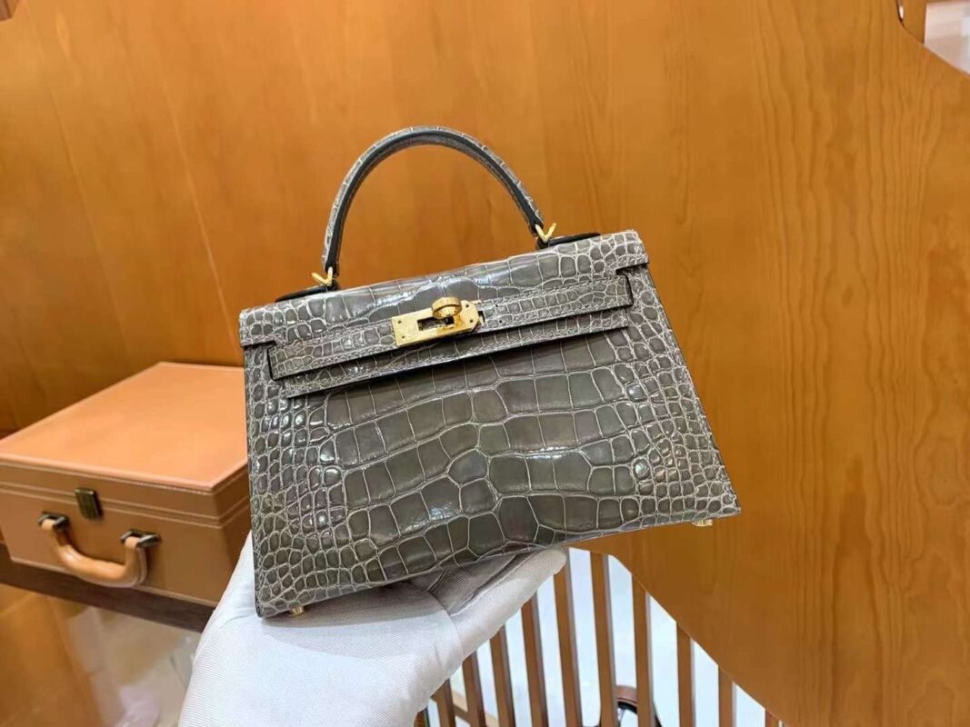 Mini Kelly in Grey Shiny Crocodile