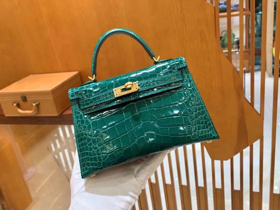 Mini Kelly Shiny Crocodile in Green