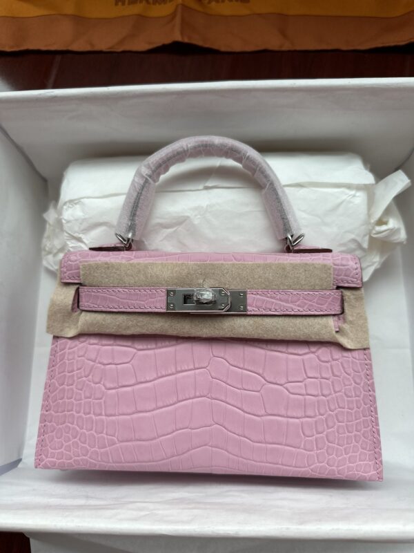 Mini Kelly in Rose Sakura Matte Alligator