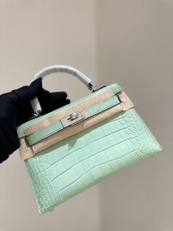 Mini Kelly in Menthe Matte  Alligator PHW