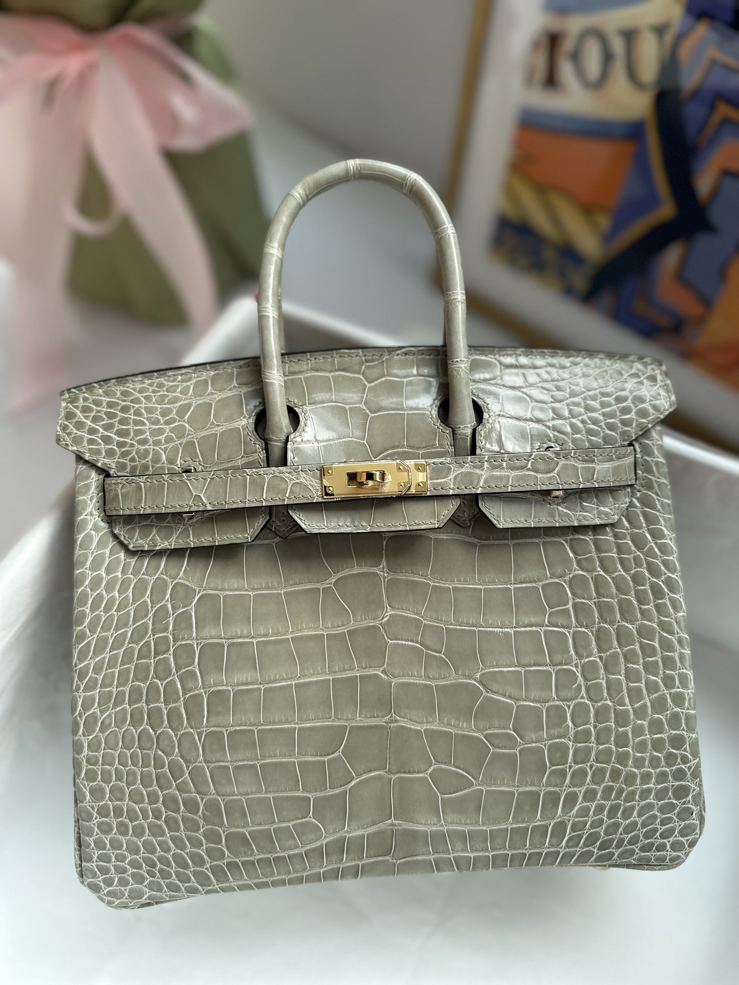 1000016928.jpg Birkin 25 in Gris Tourterelle Shiny Alligator - Image 1