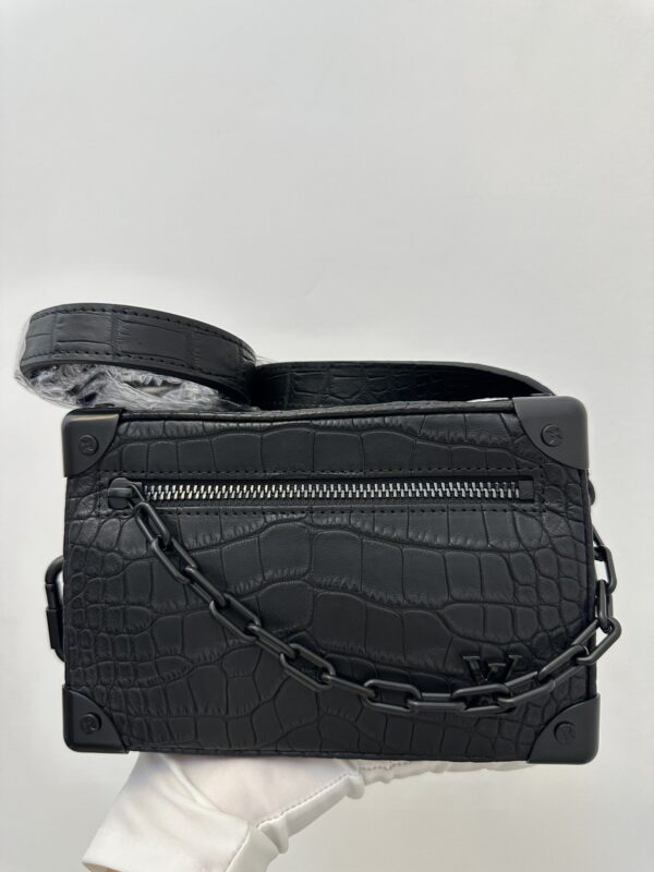 Louis Vuitton Box Bag in Crocodile