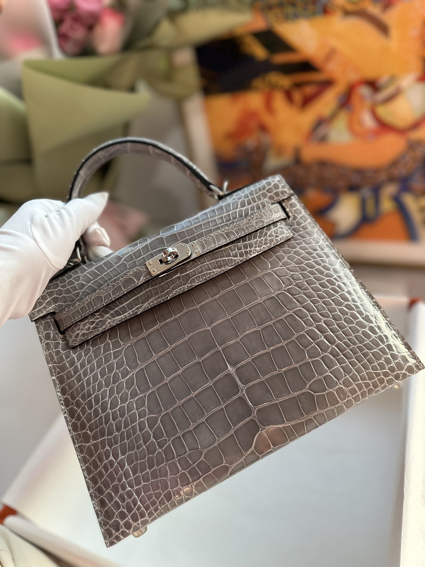 1000017057.jpg Kelly 25 in Blue Glacier Shiny Alligator - Image 1