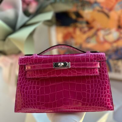 Kelly Pochette in Rose Scheherazade Shiny Alligator