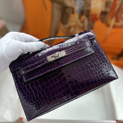 Kelly Pochette in Cassis Porosus Crocodile