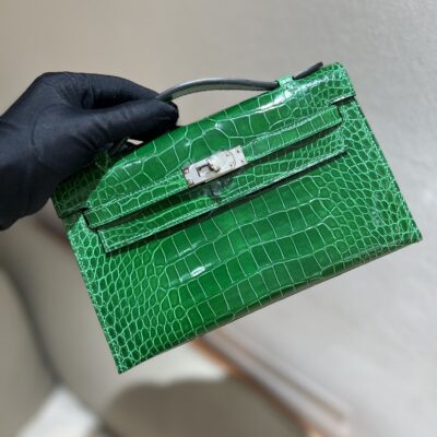 Kelly Pochette in Bambou Green Shiny Alligator