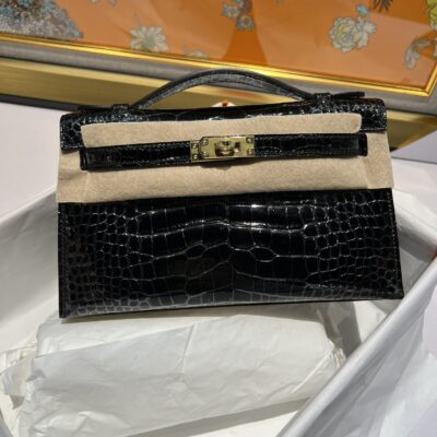 Kelly Pochette in Noir Shiny Alligator GHW