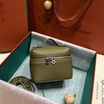 Loro Piana Extra Pocket Pouch L11.5