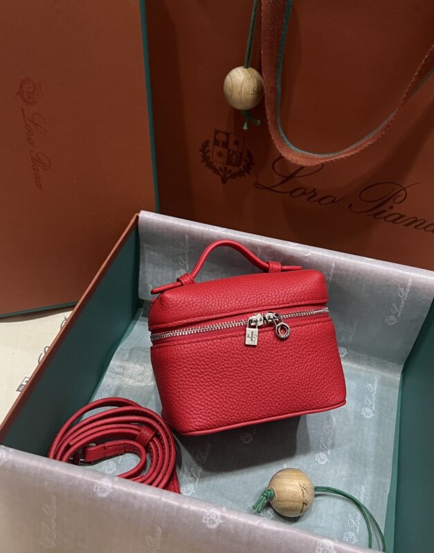 Loro Piana Extra Pocket Pouch L11.5