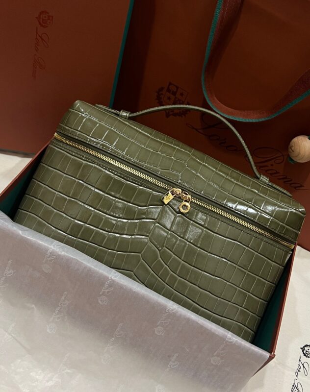 Loro Piana L27 Extra Pocket in Olive Green Crocodile