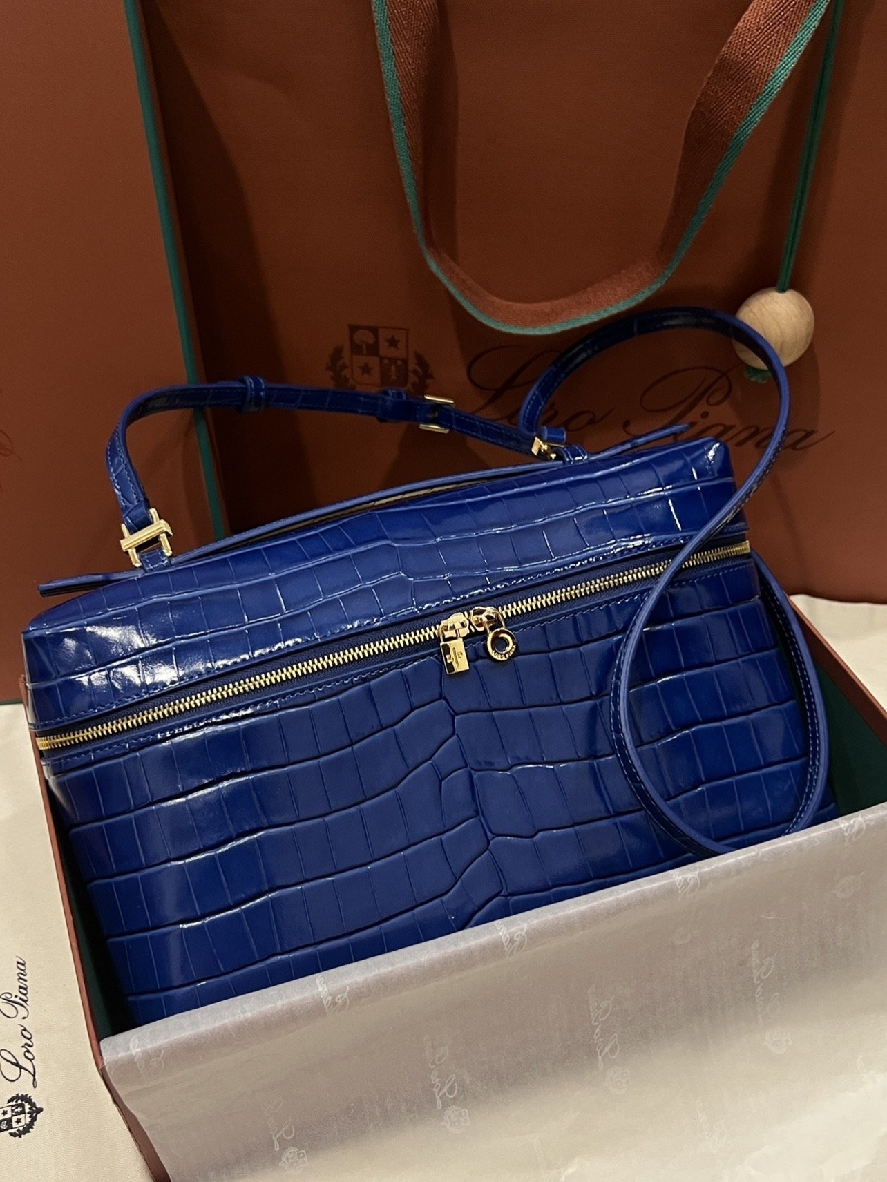 1000018100.jpg Loro Piana L27 Extra Pocket in Blue Crocodile - Image 1