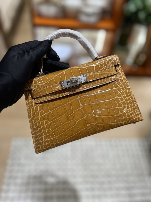 Mini Kelly in Ficelle Shiny Alligator PHW