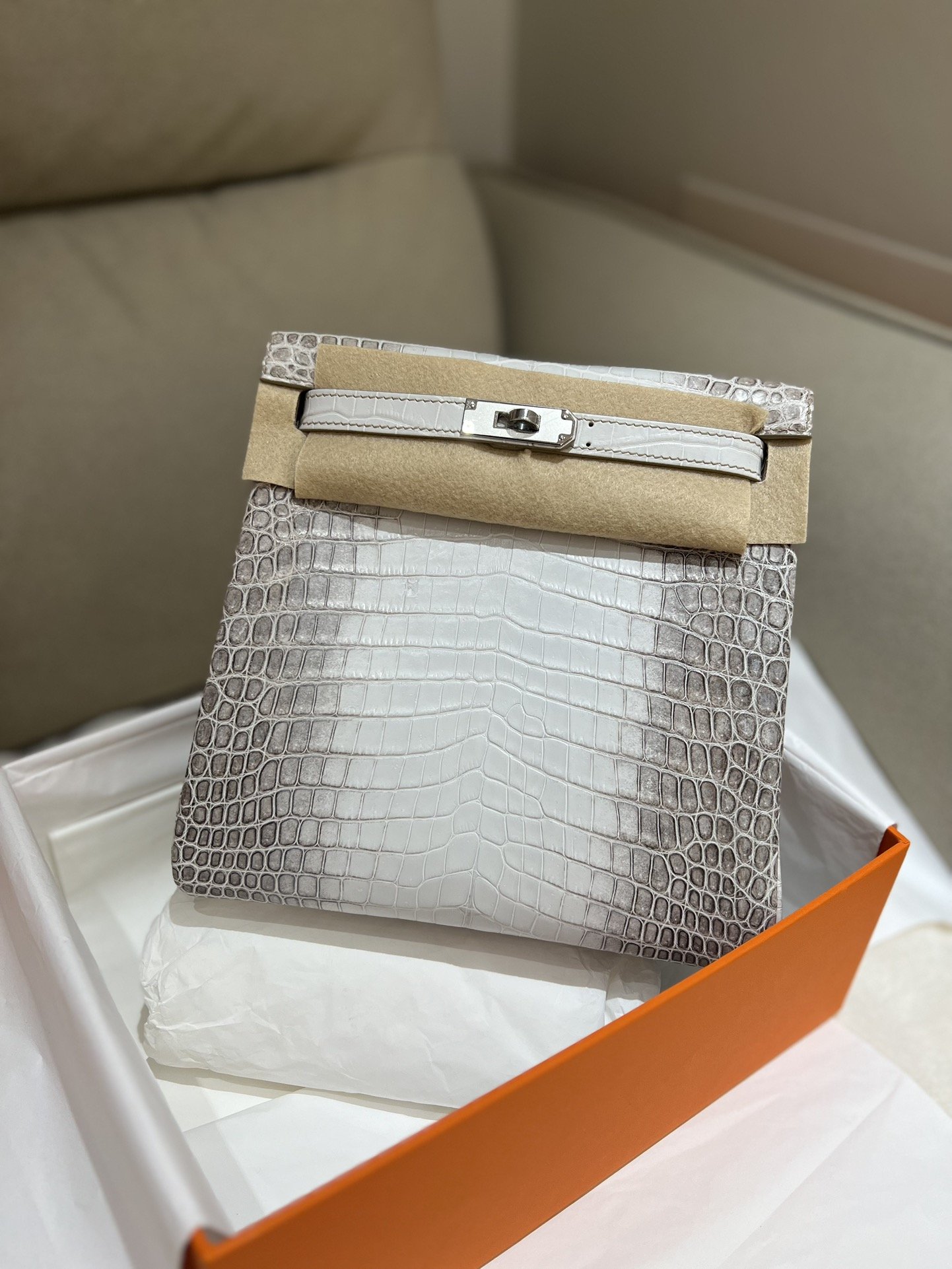 11178.jpg Kelly Ado Nile Himalaya - Image 1