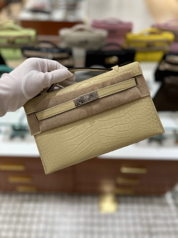 Kelly Pochette in Matte Alligator