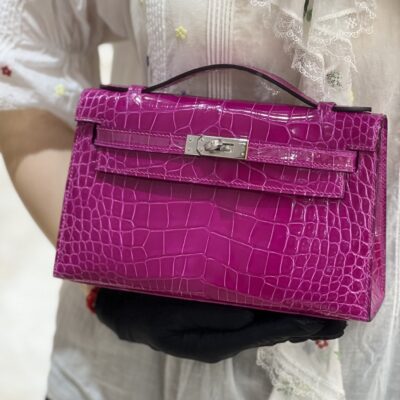 Kelly Pochette in Rose Scheherazade Shiny Alligator