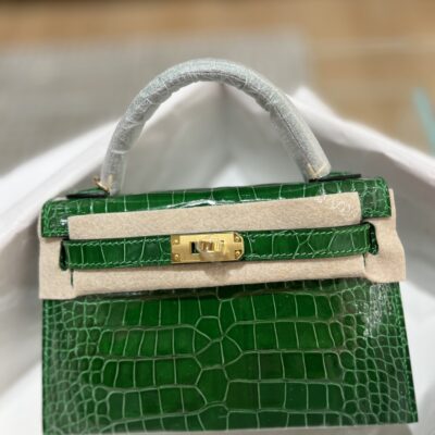Mini Kelly in Bambou Green Shiny Alligator