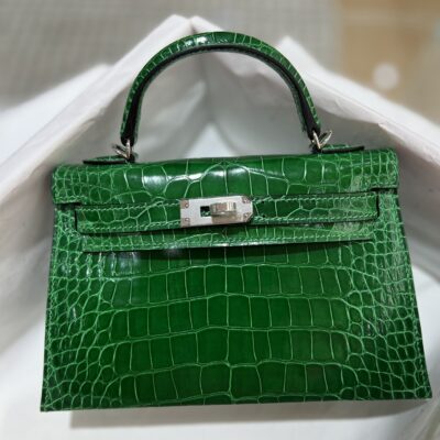 Mini Kelly in Bambou Green Shiny Alligator