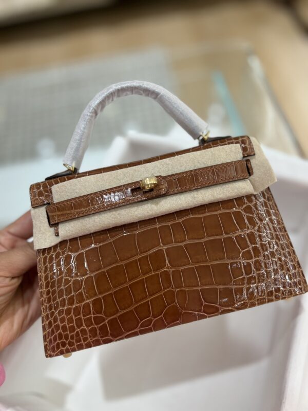 Mini Kelly Caramel Shiny Alligator