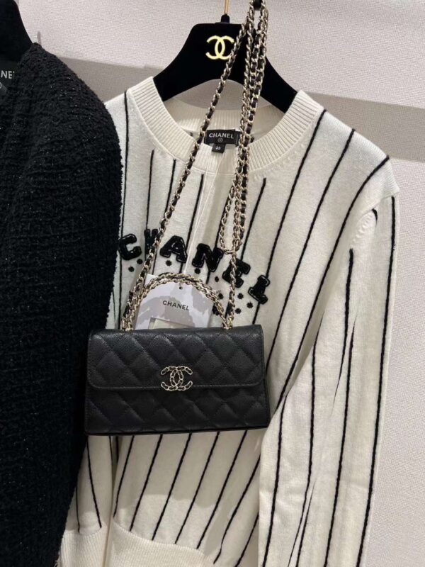 Chanel 23 Handle Chain Bag