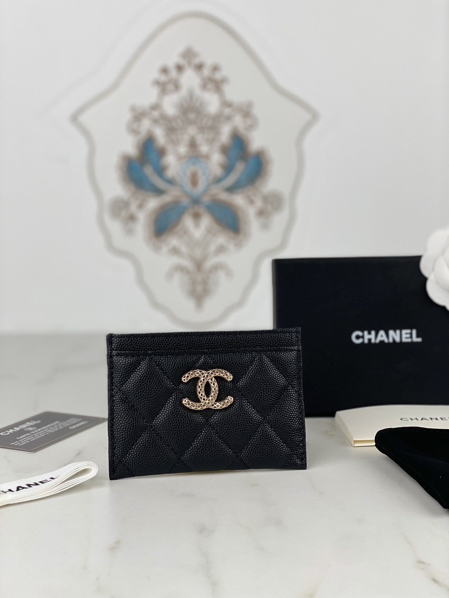 13662.jpg Chanel Small Purse - Image 1