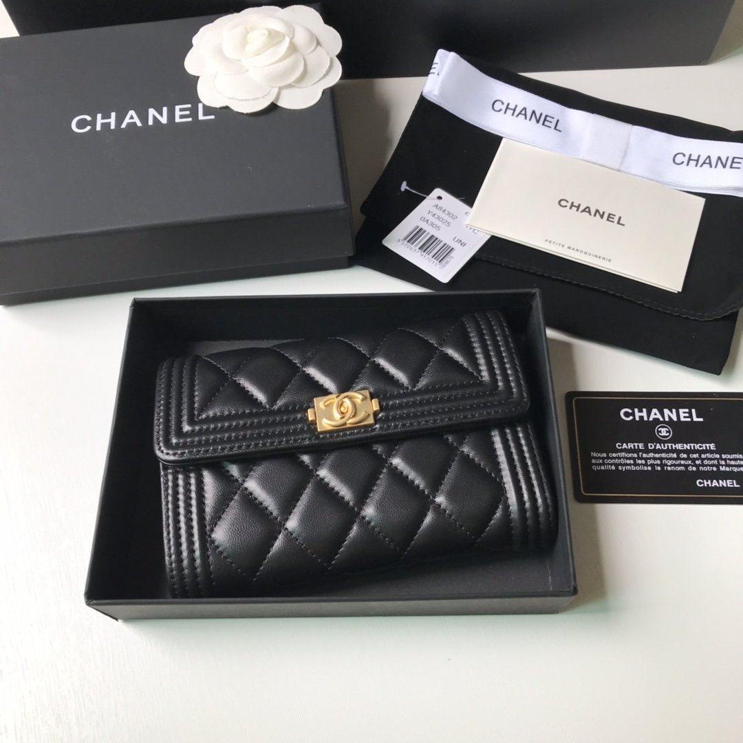 13760.jpg Chanel Leboy Wallet - Image 1
