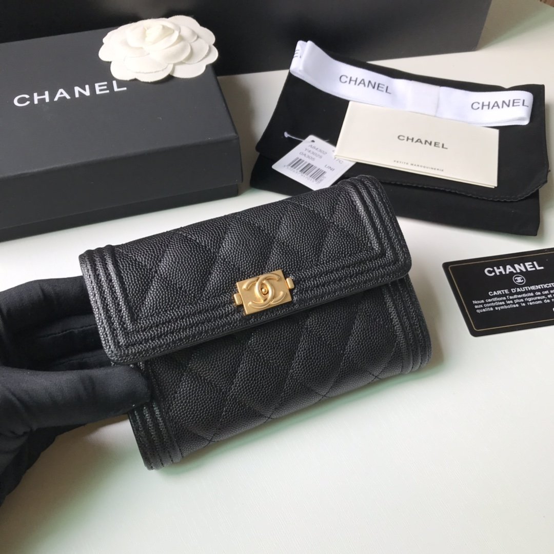 13766.jpg Chanel Leboy Wallet - Image 1