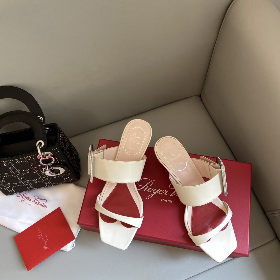 16839.jpg Roger Viver High-heeled Sandals - Image 1