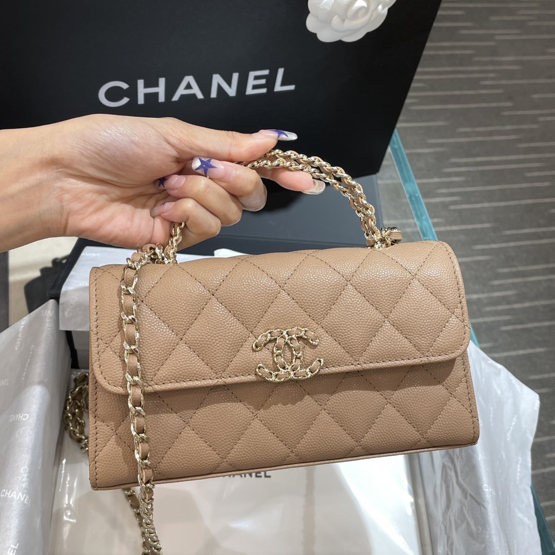 18805.jpg Chanel New 2023 Bag - Image 1