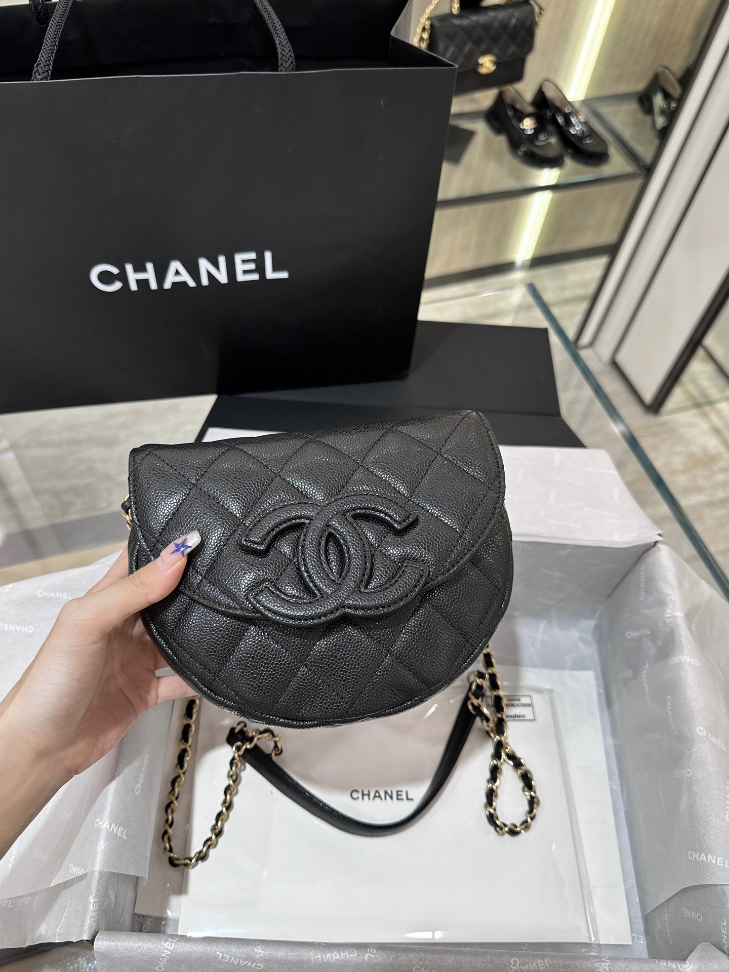 18912.jpg Chanel New 2023 Bag - Image 1