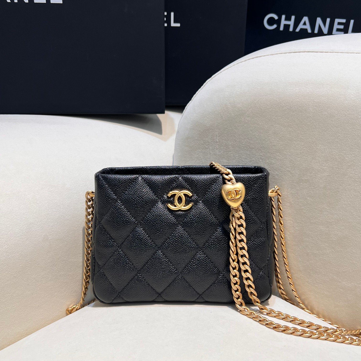 18965.jpg Chanel New 2023 Bag - Image 1