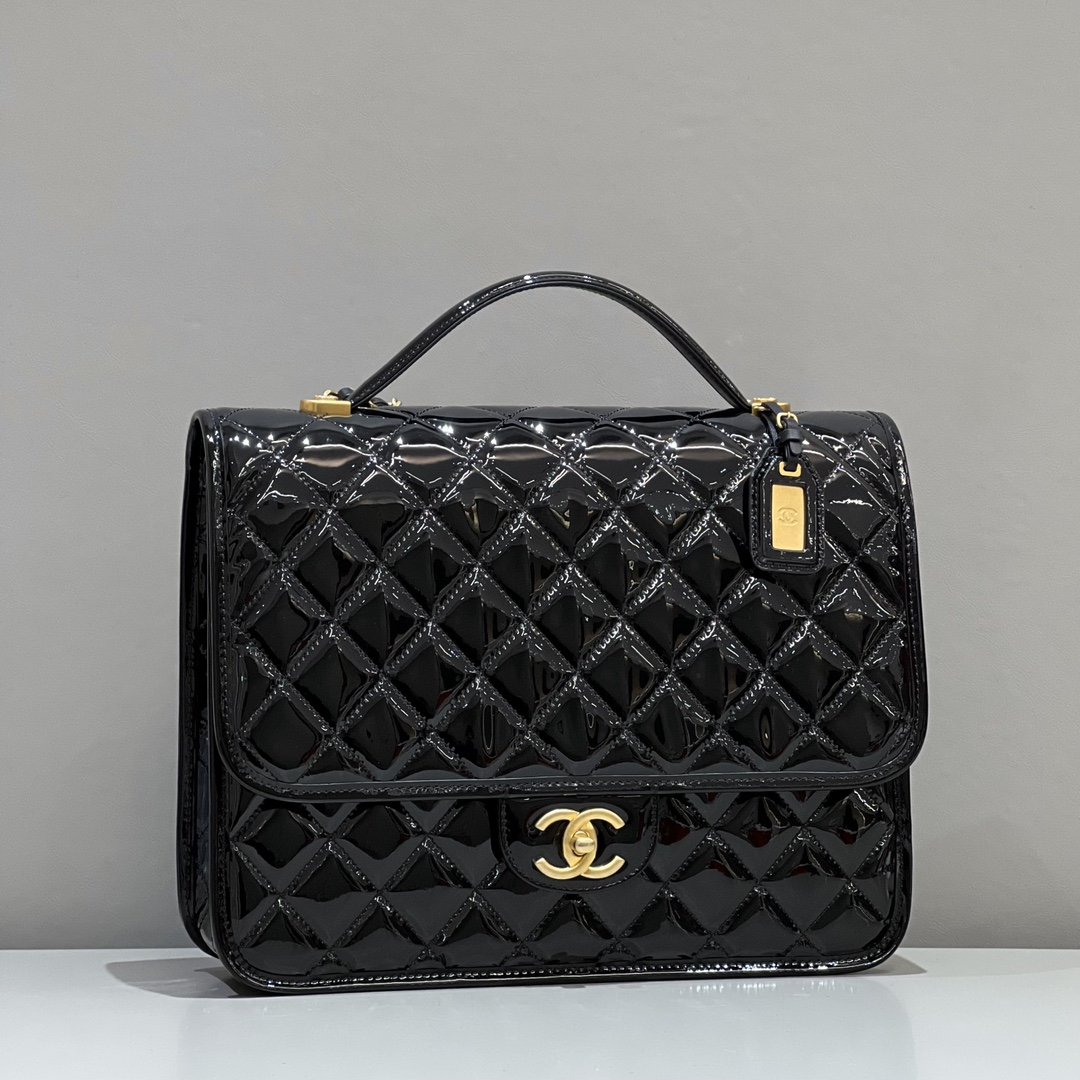 19094.jpg Chanel 22 Patent Leather Backpack - Image 1