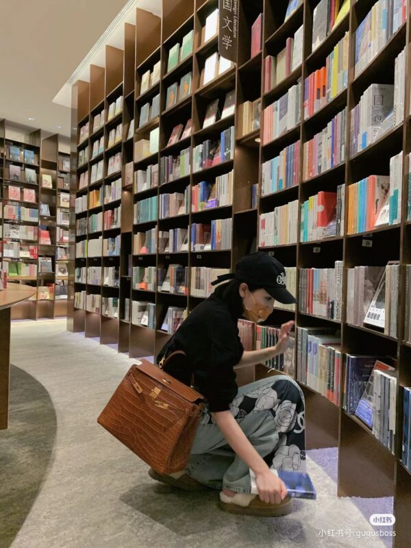 Kelly 50 Matte Alligator