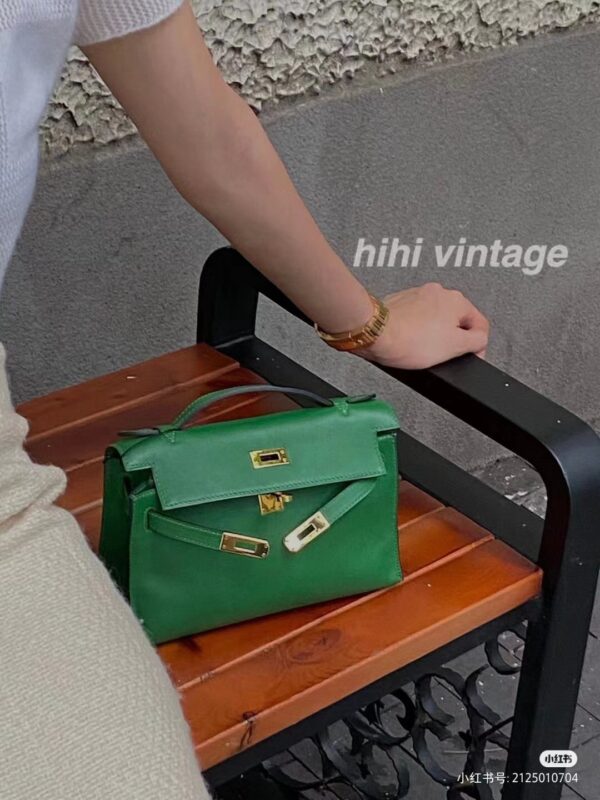 Kelly Pochette Swift GHW