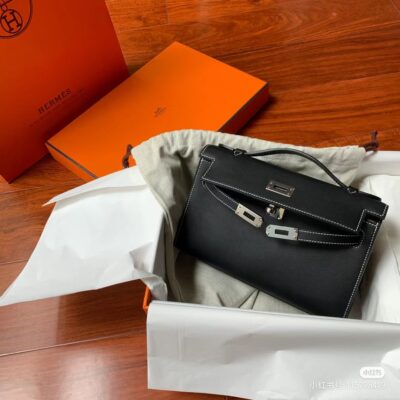 Kelly Pochette Swift PHW