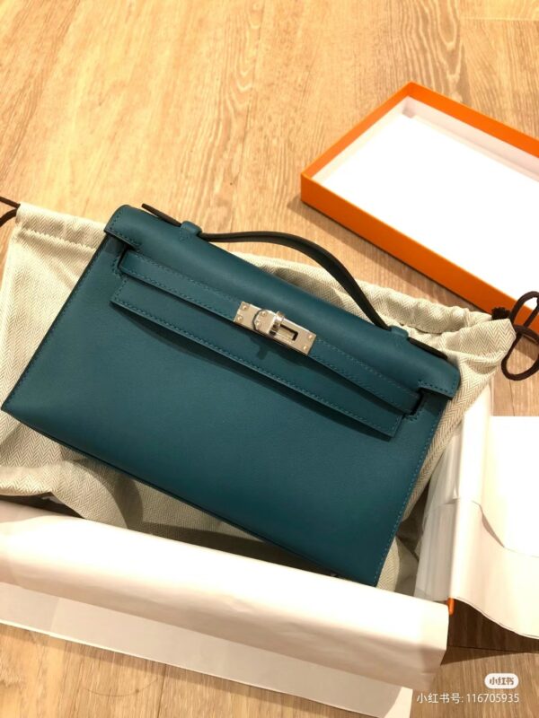 Kelly Pochette Swift