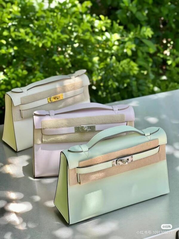 Kelly Pochette Bags