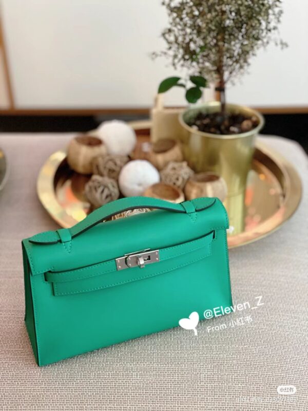 Kelly Pochette Swift