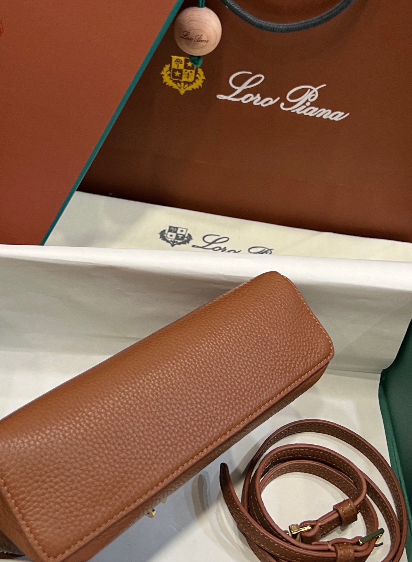 Loro Piana Neo L19 in Golden Brown Leather GHW - Image 3