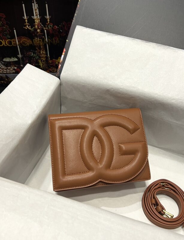 Dolce & Gabbana DG Logo Handbag