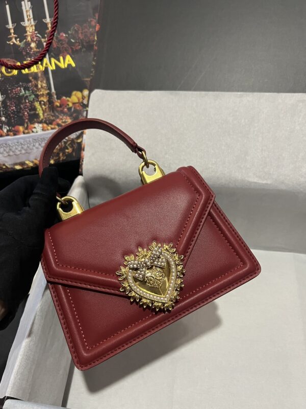 Dolce & Gabbana Heart Bow Chain Handbag