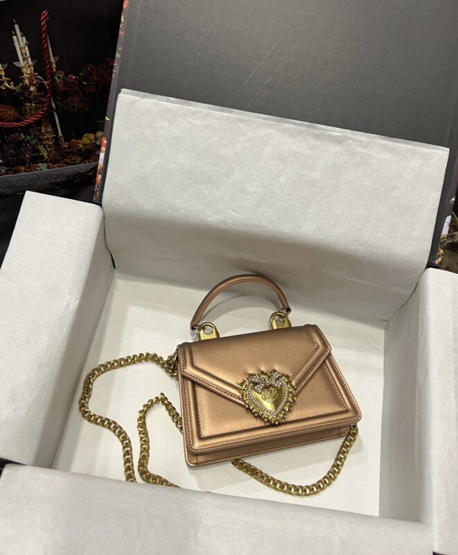 Dolce & Gabbana Heart Bow Chain Handbag