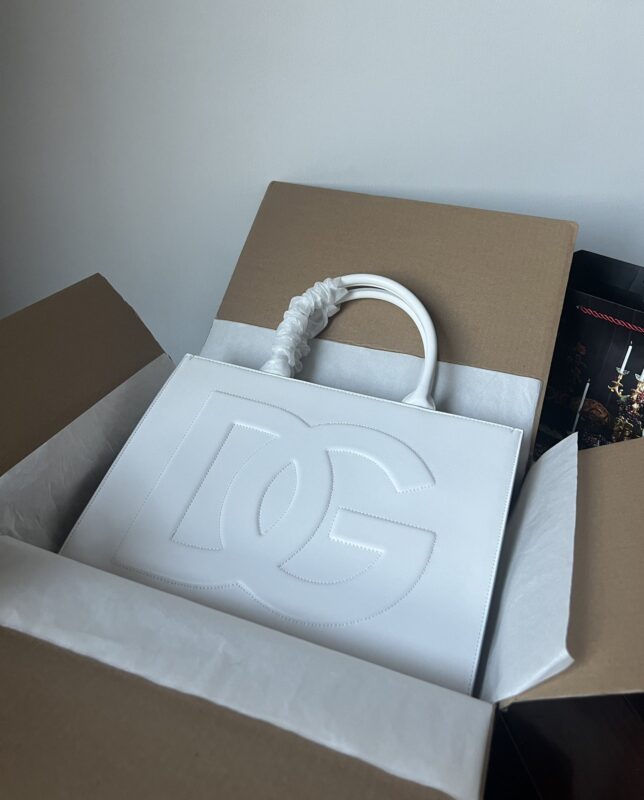Dolce & Gabbana 37 Shopping Bag