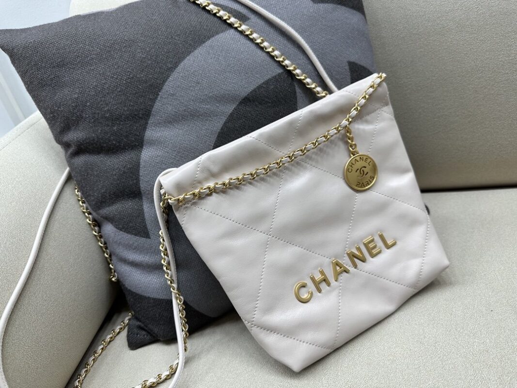 Chanel 22 SS Mini Shopping Bag