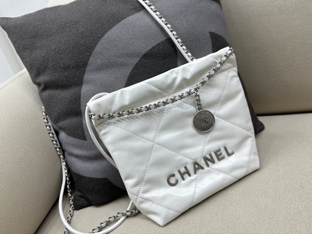 Chanel 23 SS Mini Shopping Bag
