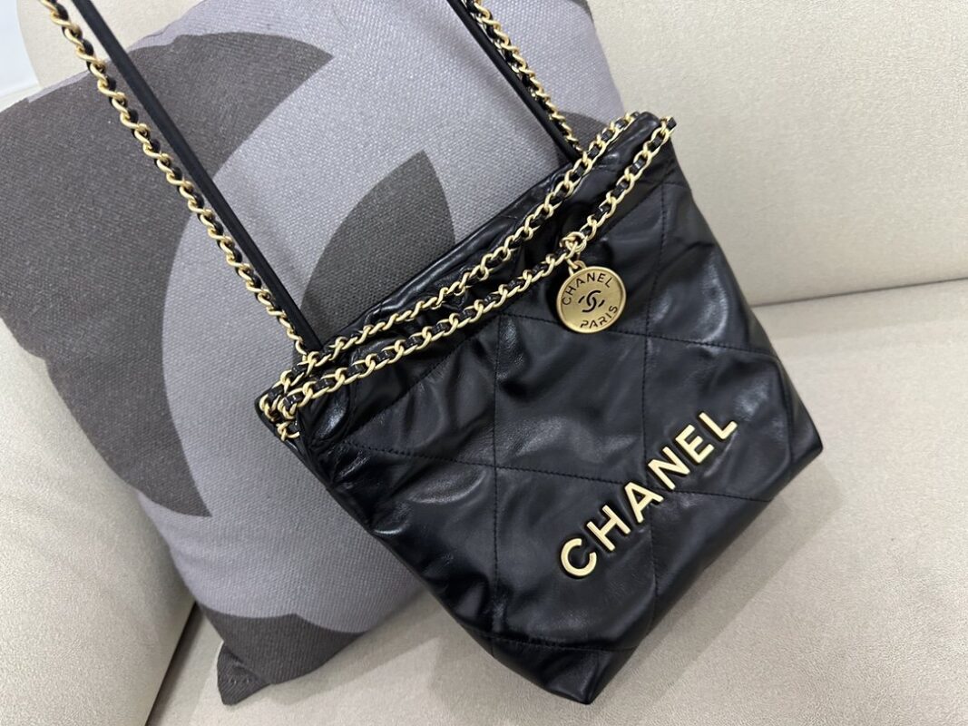Chanel 23 SS Mini Shopping Bag