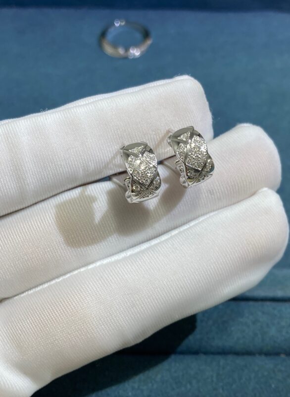 Rhombus Earrings with Diamonds, White Gold